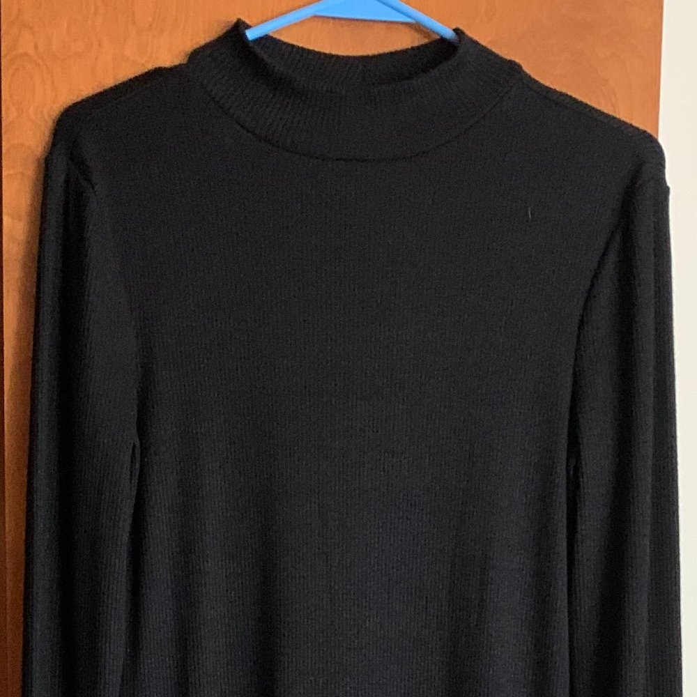 GAP black knit crew neck dress